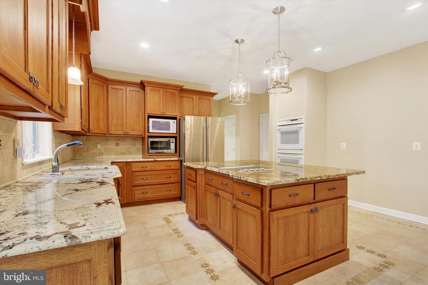 3088 Fenwick Dr Property Photo 20
