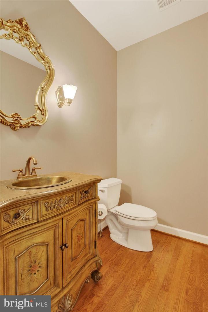 3088 Fenwick Dr Property Photo 26