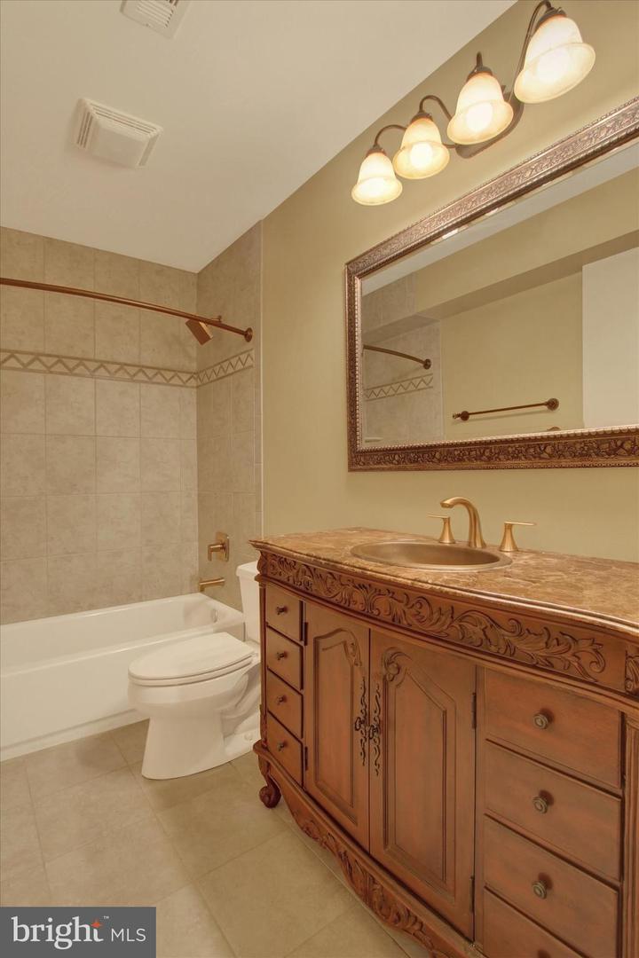 3088 Fenwick Dr Property Photo 50