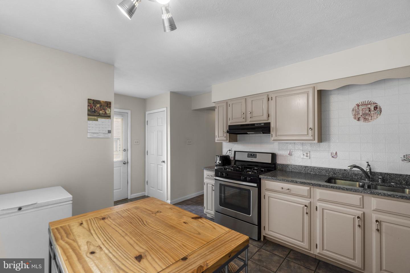 4803 Archer Dr Property Photo 10