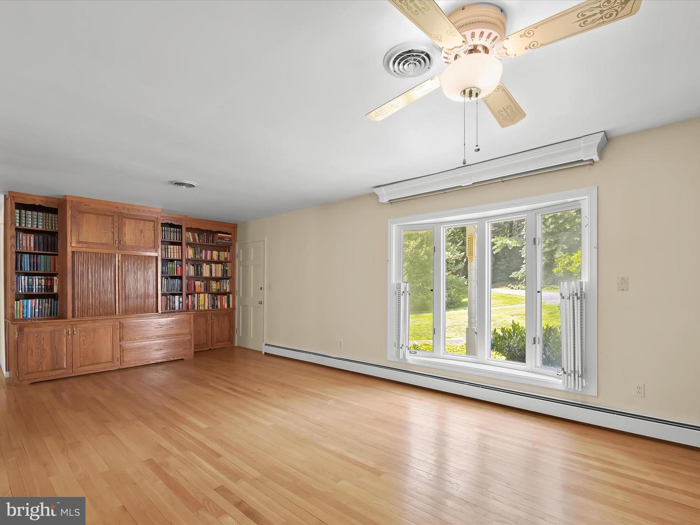 3835 Rinehart Rd Property Photo 6