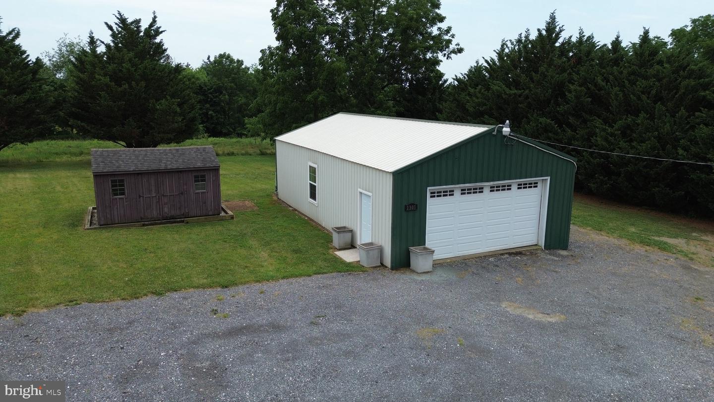 1303 Cherrytown Rd Property Photo 7