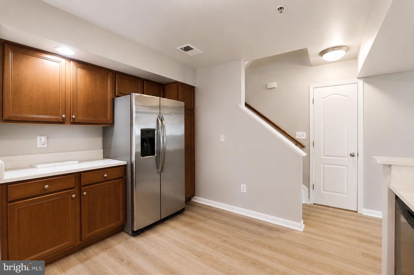 6488 Cornwall Dr #13 Property Photo 11