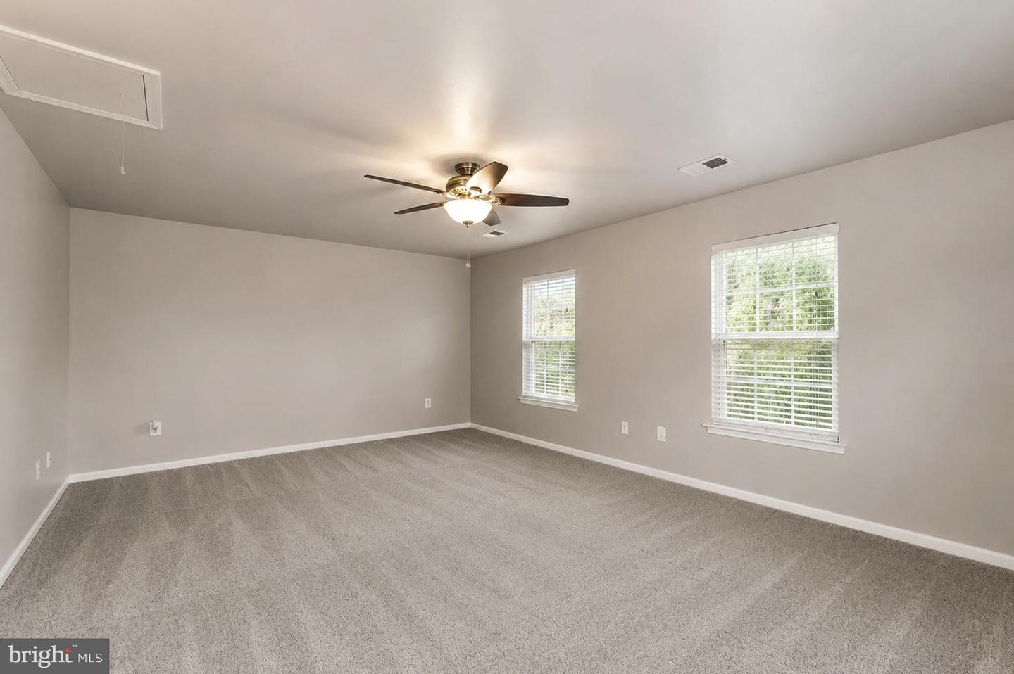 6488 Cornwall Dr #13 Property Photo 23