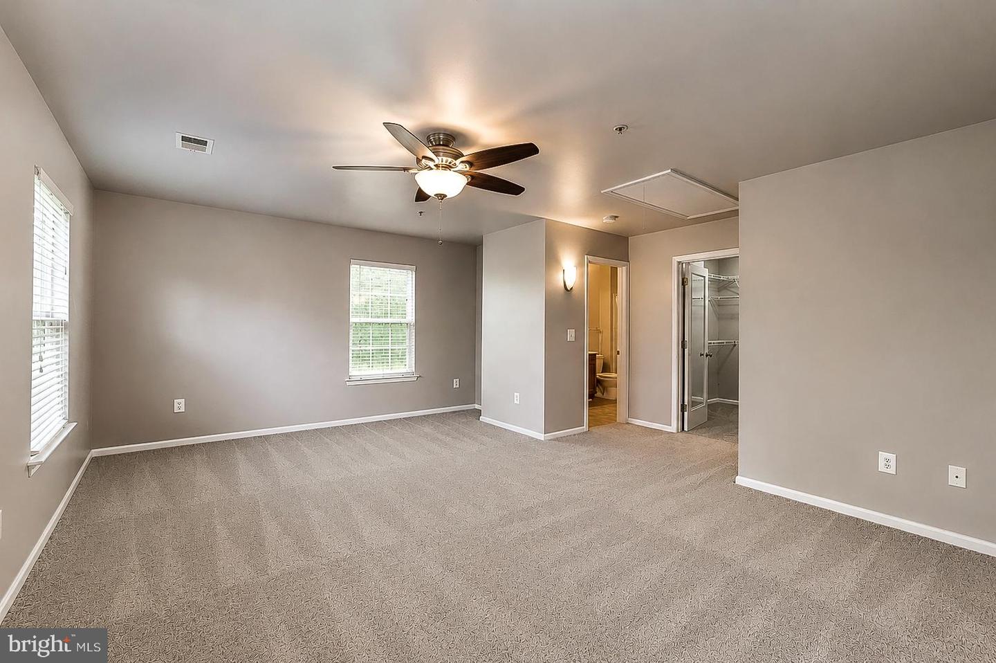 6488 Cornwall Dr #13 Property Photo 24