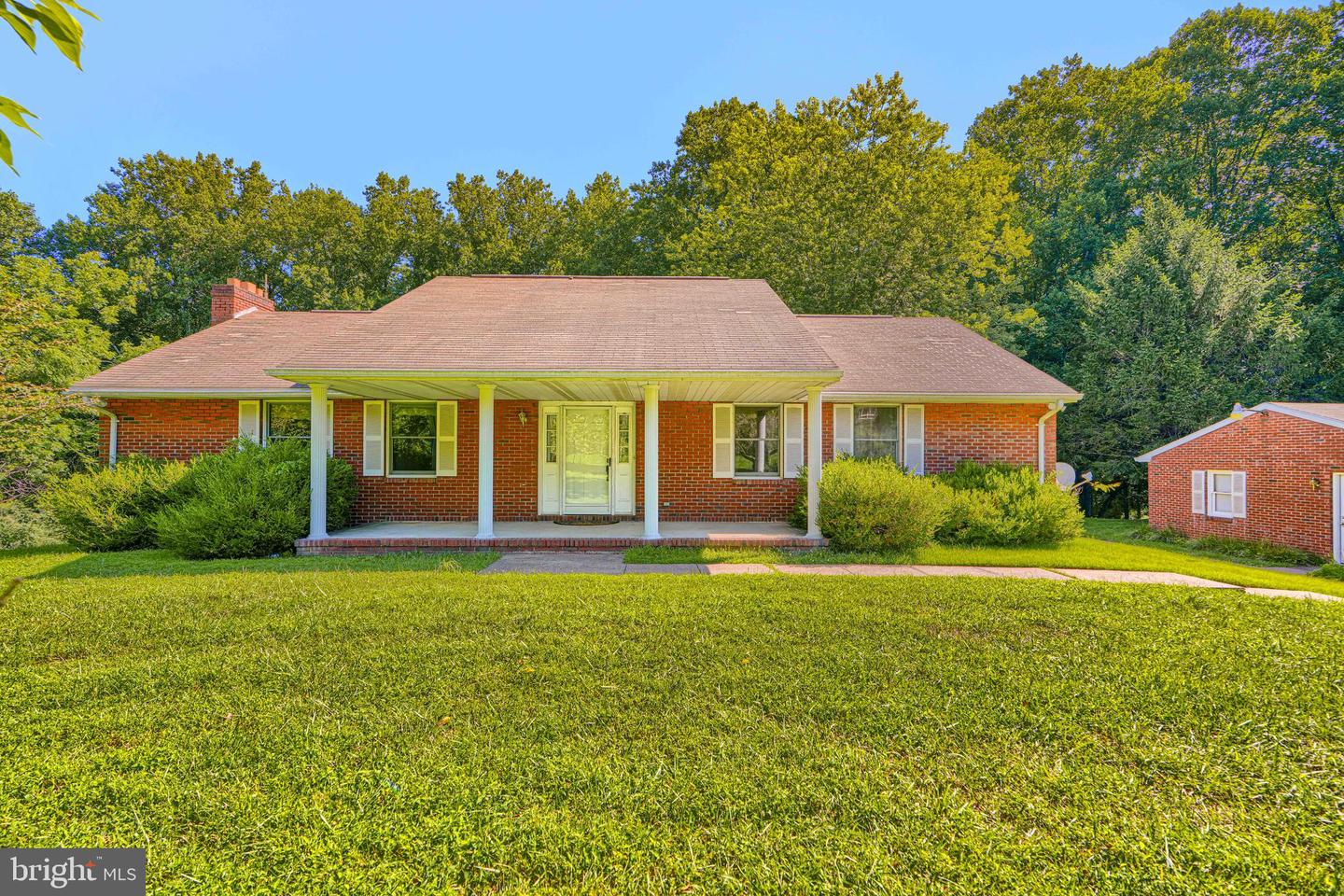7211 Ridge Rd Property Photo 1