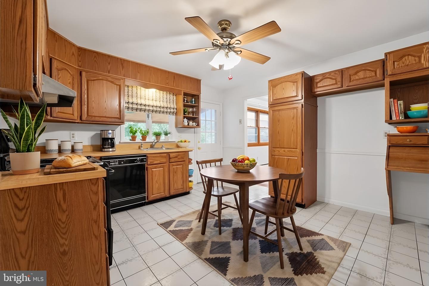 3327 Niner Rd Property Photo 4