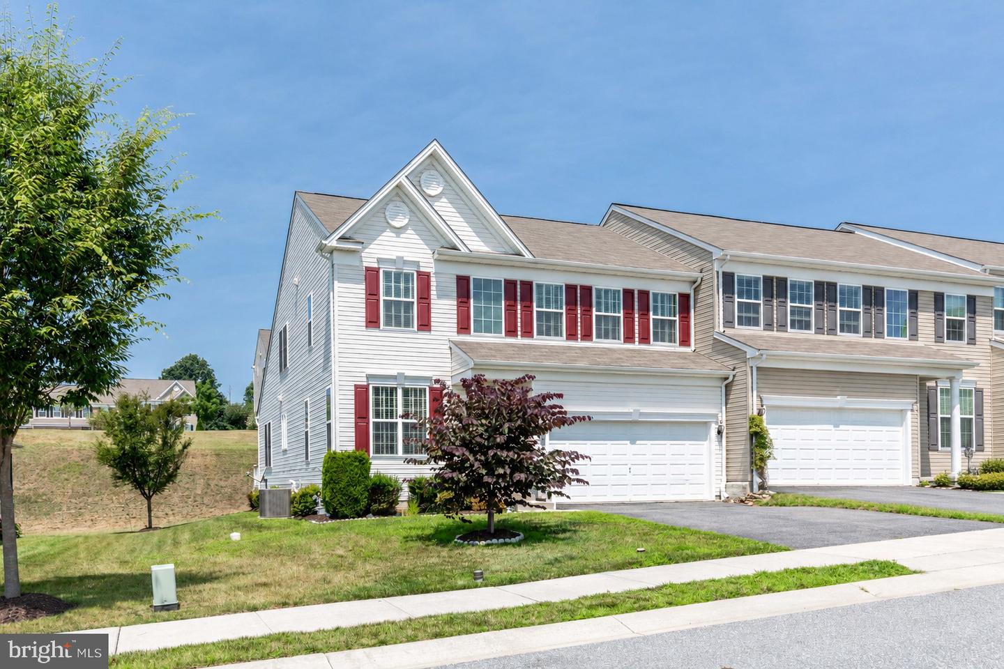 186 GREENVALE MEWS DR #11