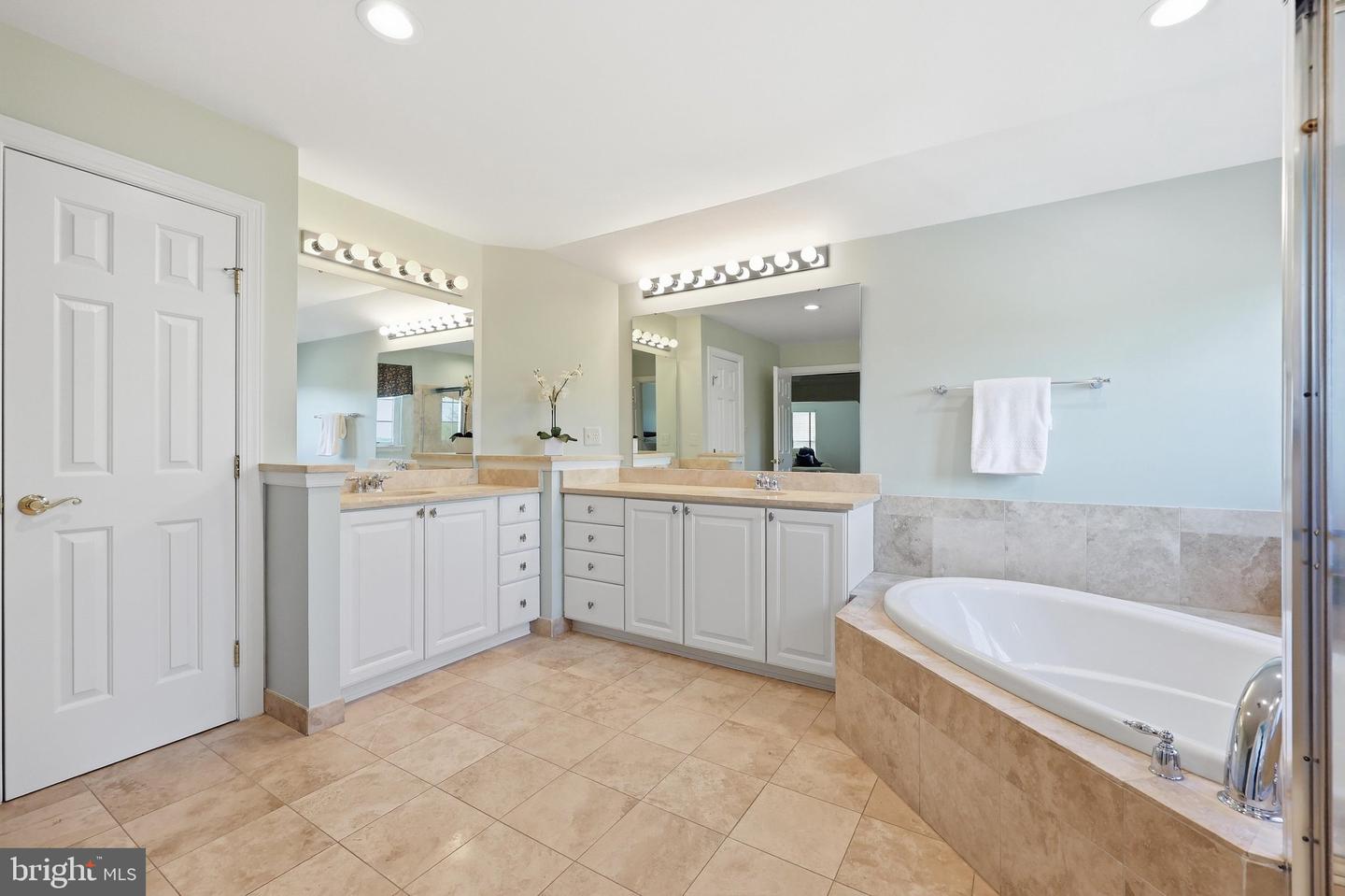 3082 Ballesteras Ct Property Photo 40