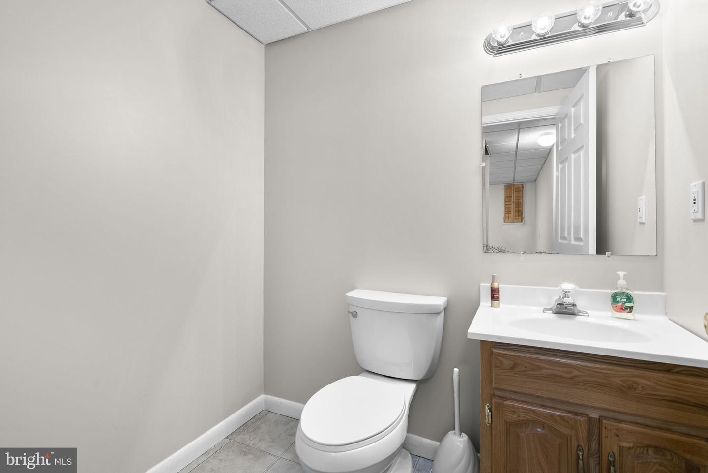 6025 Kennard Ct Property Photo 38