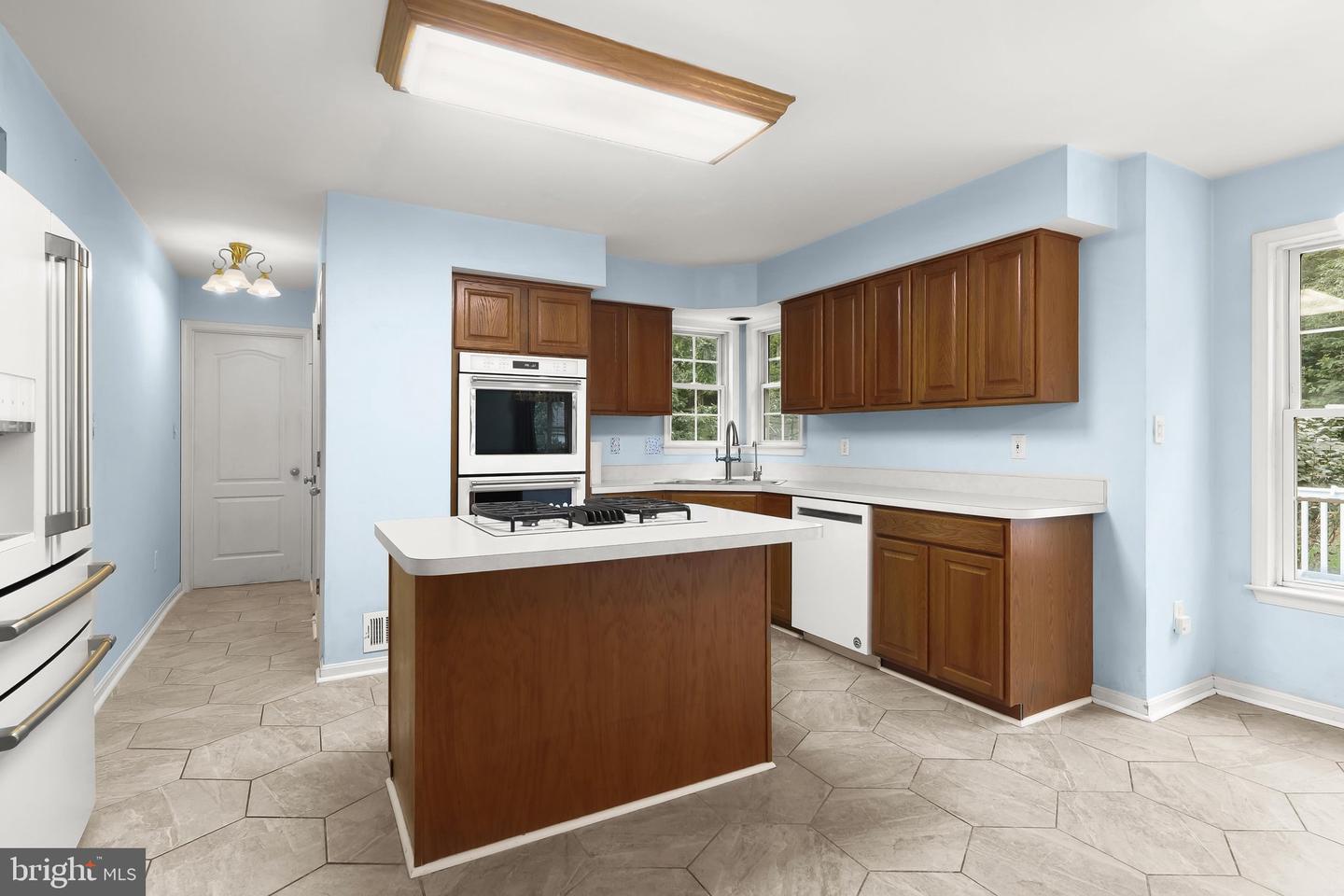 1003 Summer Sweet Ln Property Photo 19
