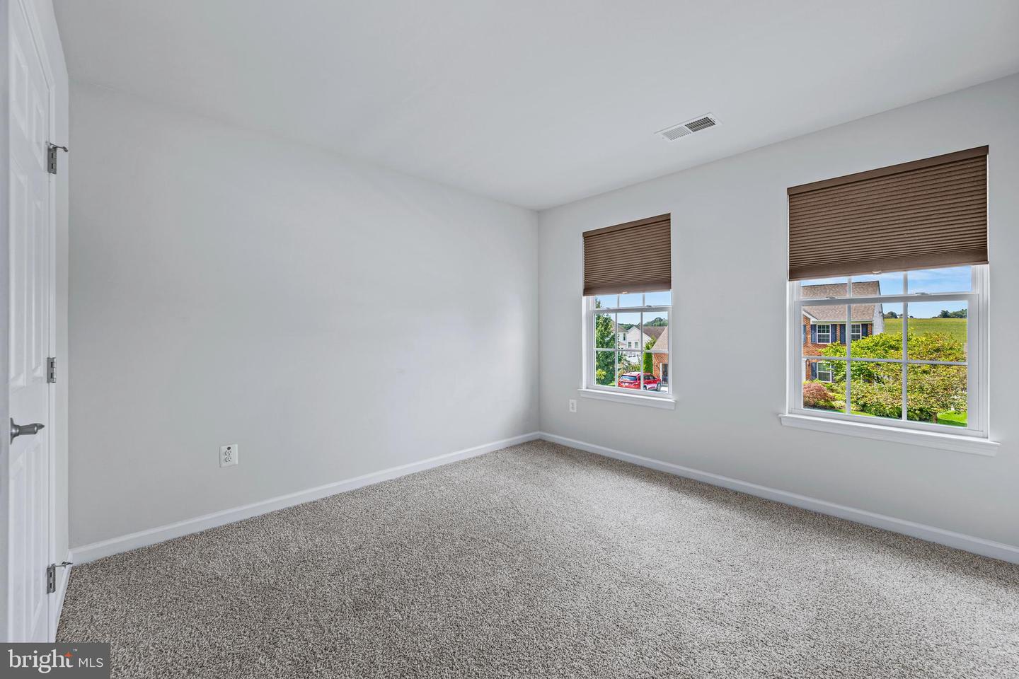 2105 Fieldbrook Ln Property Photo 36