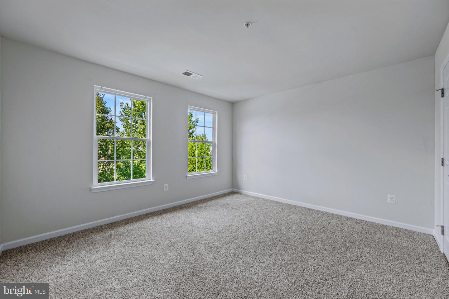 2105 Fieldbrook Ln Property Photo 38