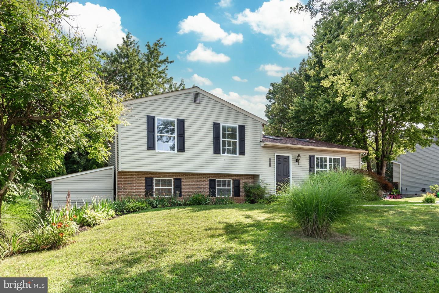 361 Buck Cash Dr Property Photo 2