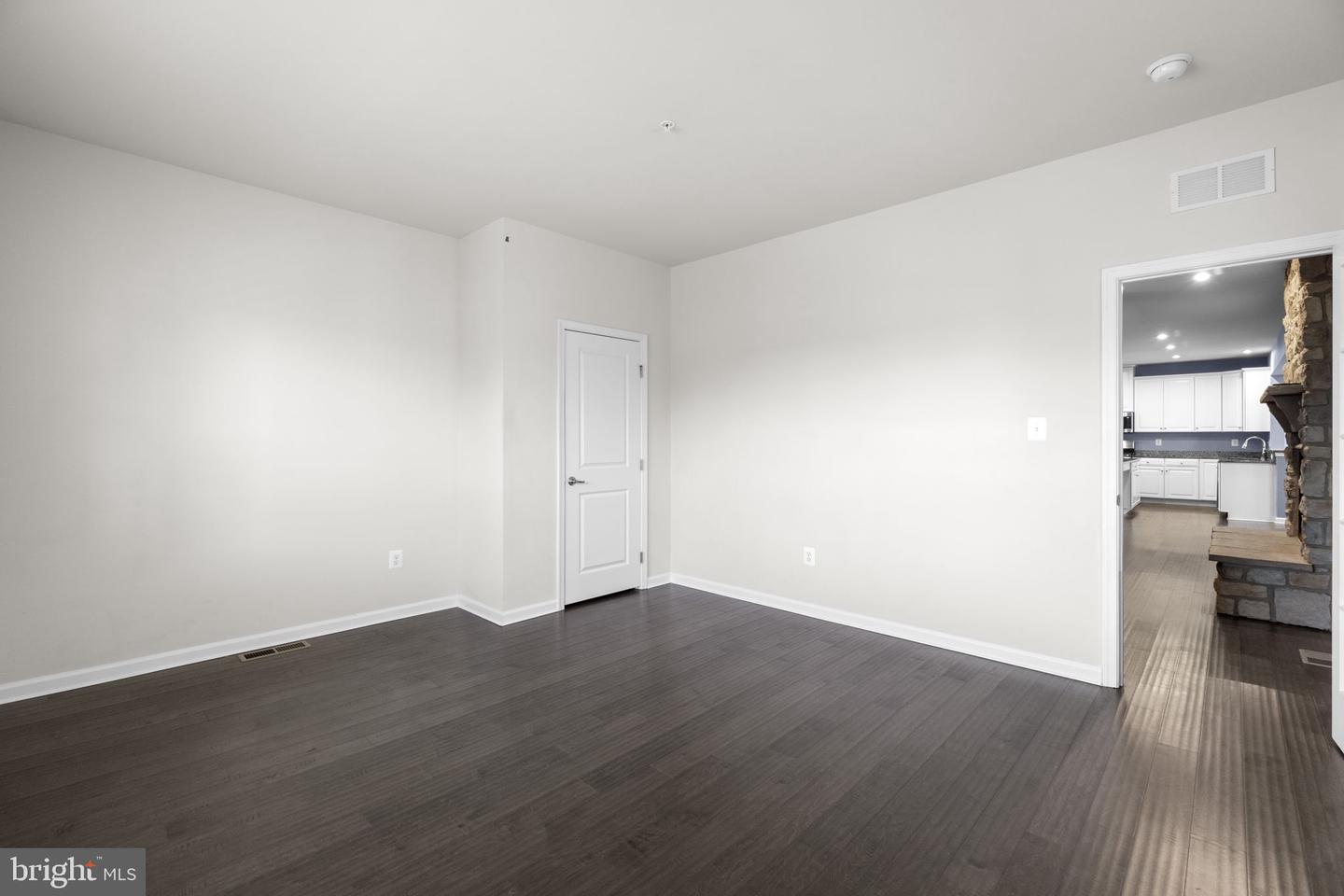 696 Wilford Dr Property Photo 35