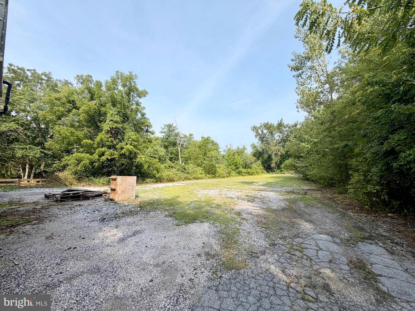 4030 Gill Ave Property Photo 31