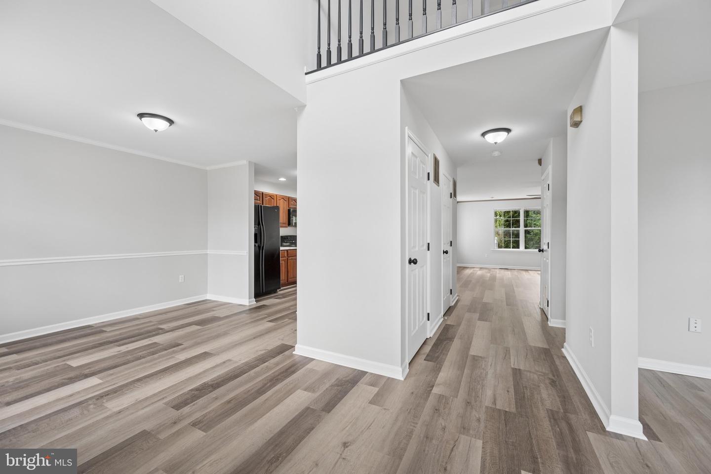 207 Bentley St Property Photo 6
