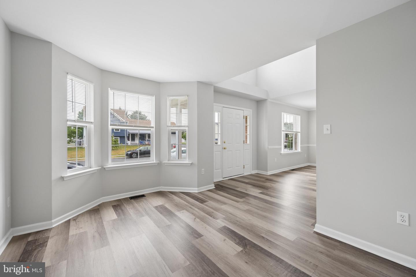 207 Bentley St Property Photo 10