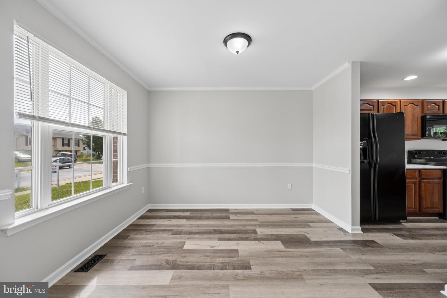 207 Bentley St Property Photo 13