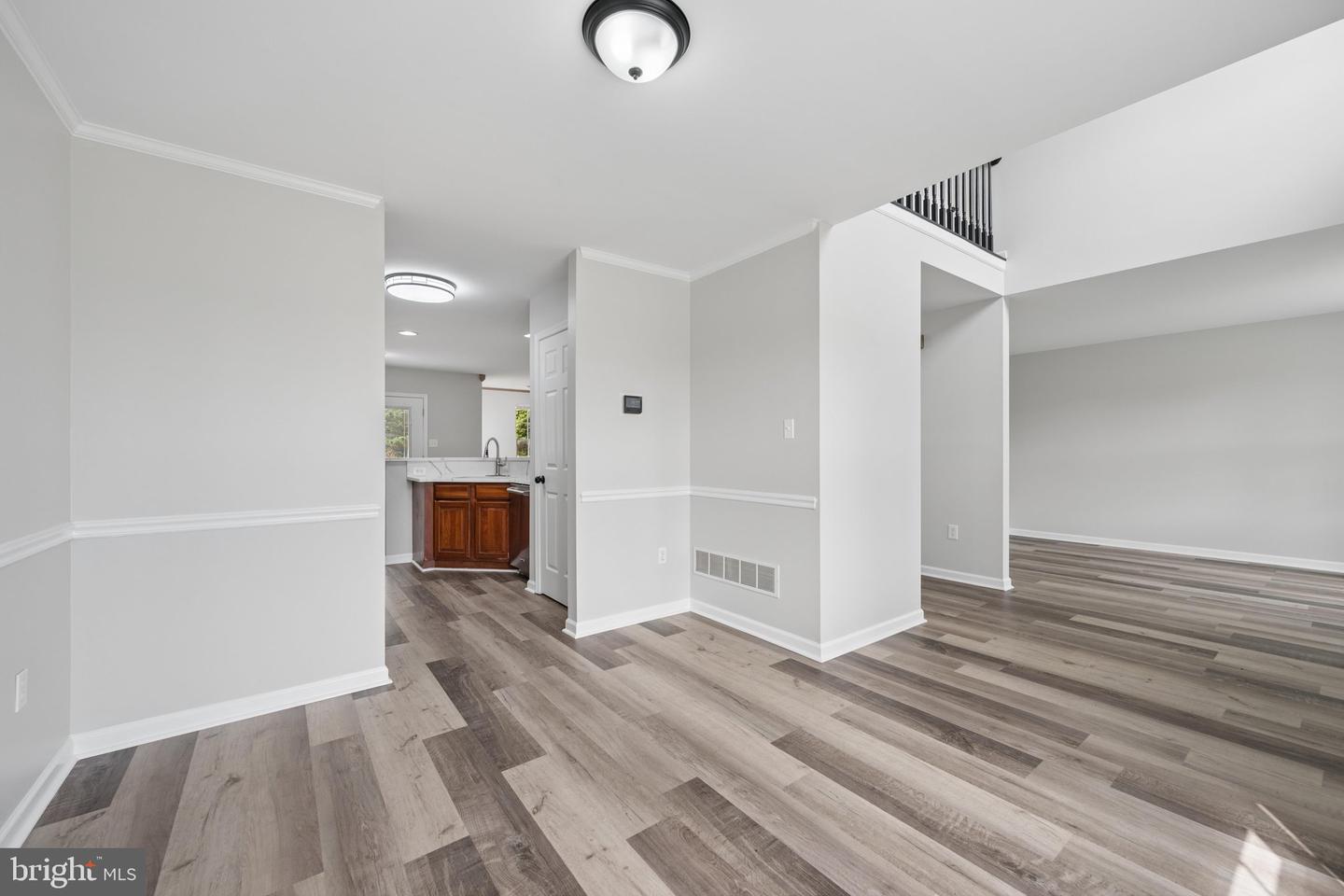 207 Bentley St Property Photo 15