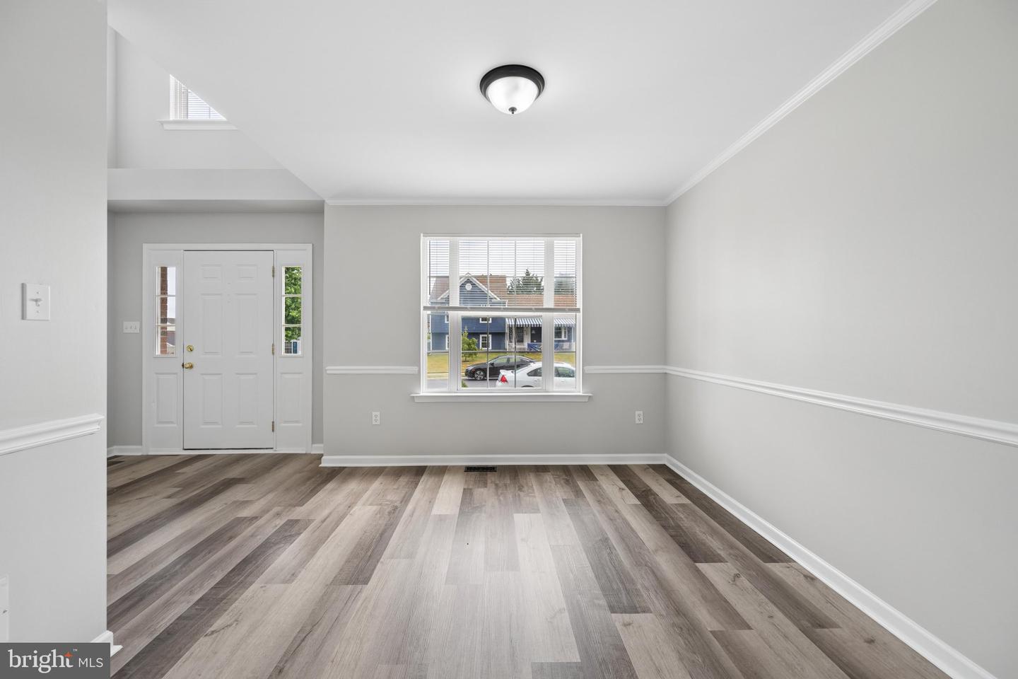 207 Bentley St Property Photo 16