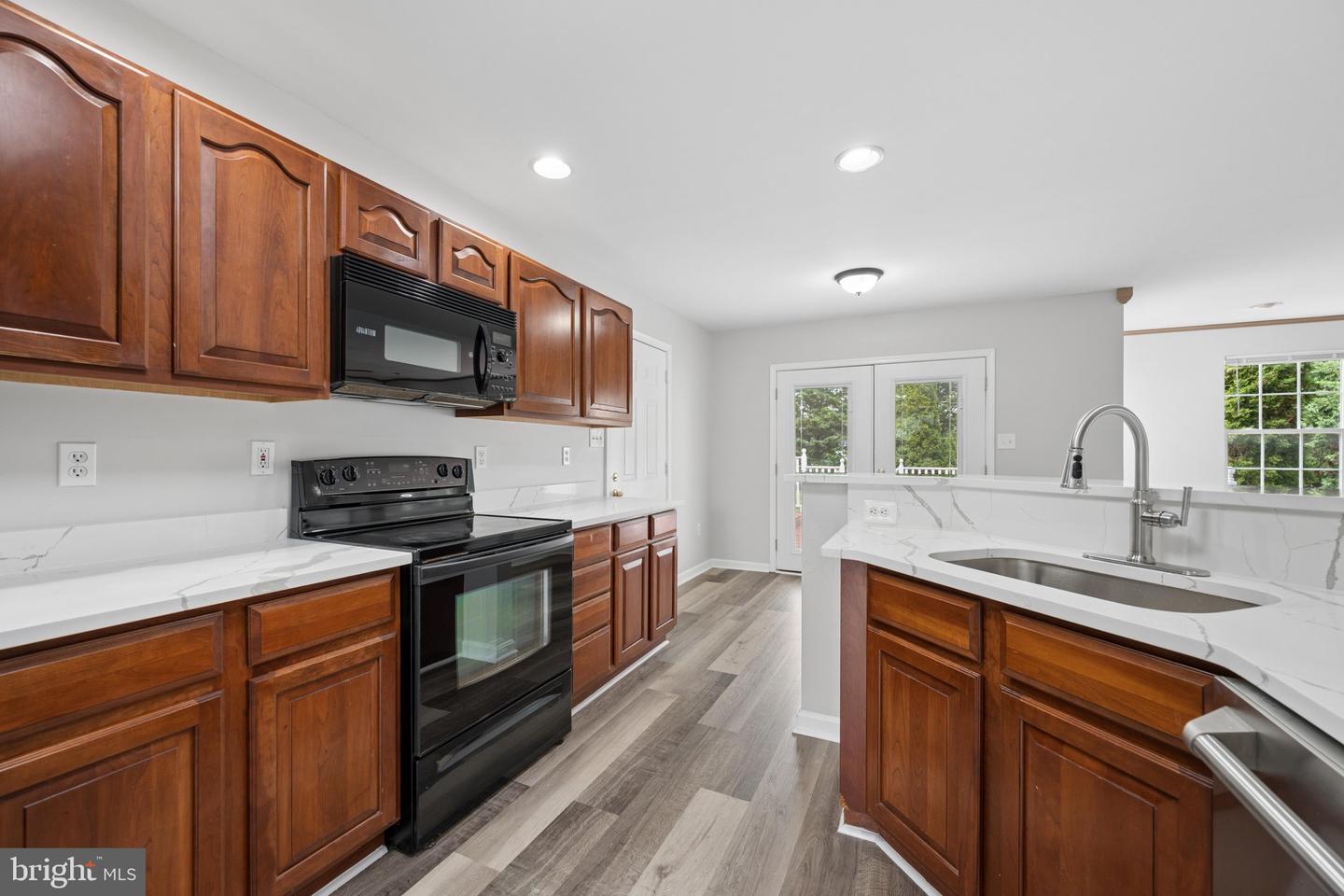207 Bentley St Property Photo 19