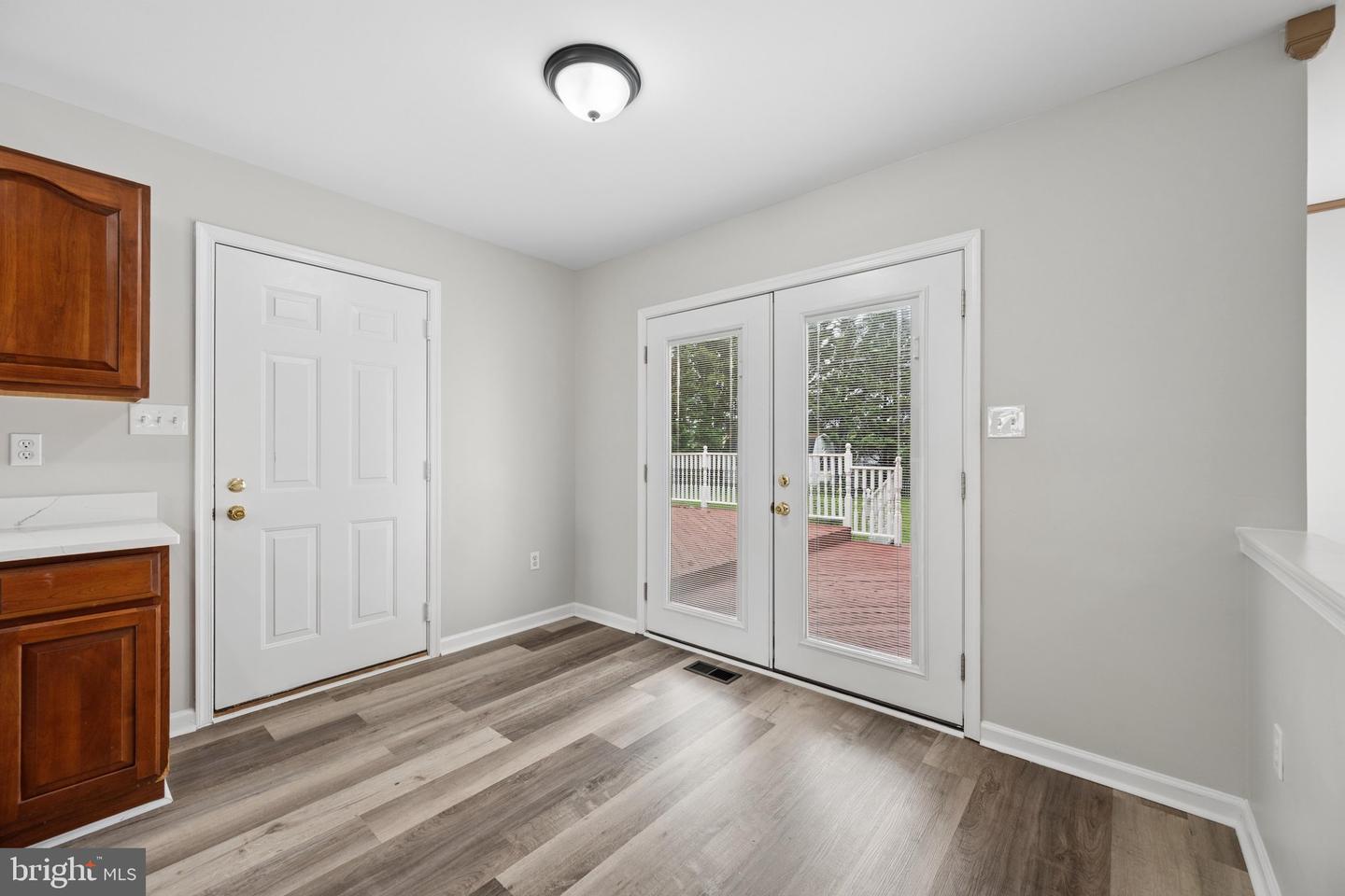 207 Bentley St Property Photo 26
