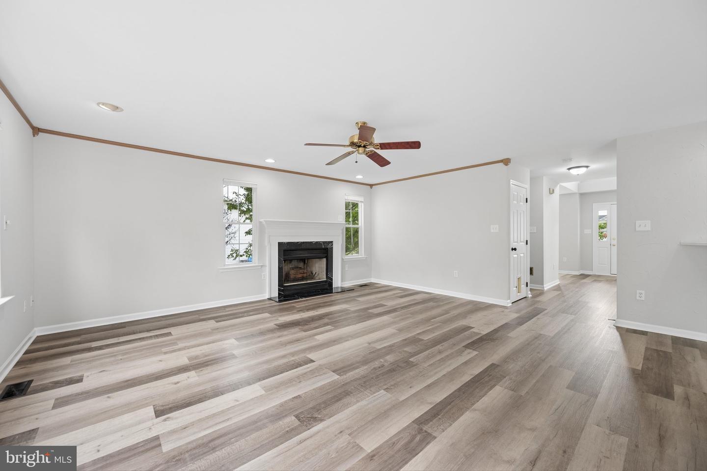 207 Bentley St Property Photo 34