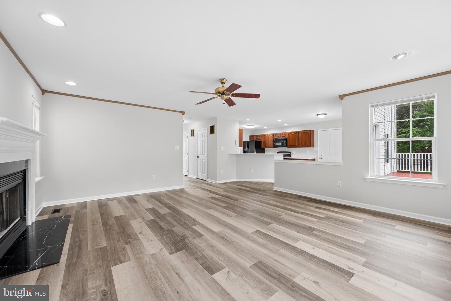 207 Bentley St Property Photo 35