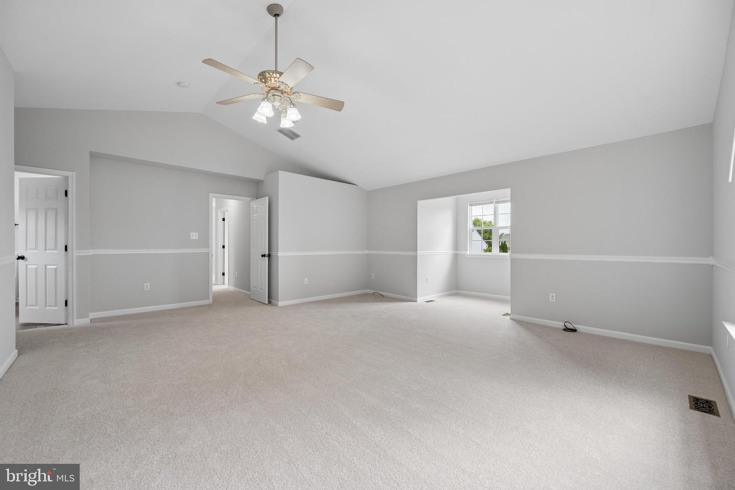 207 Bentley St Property Photo 47