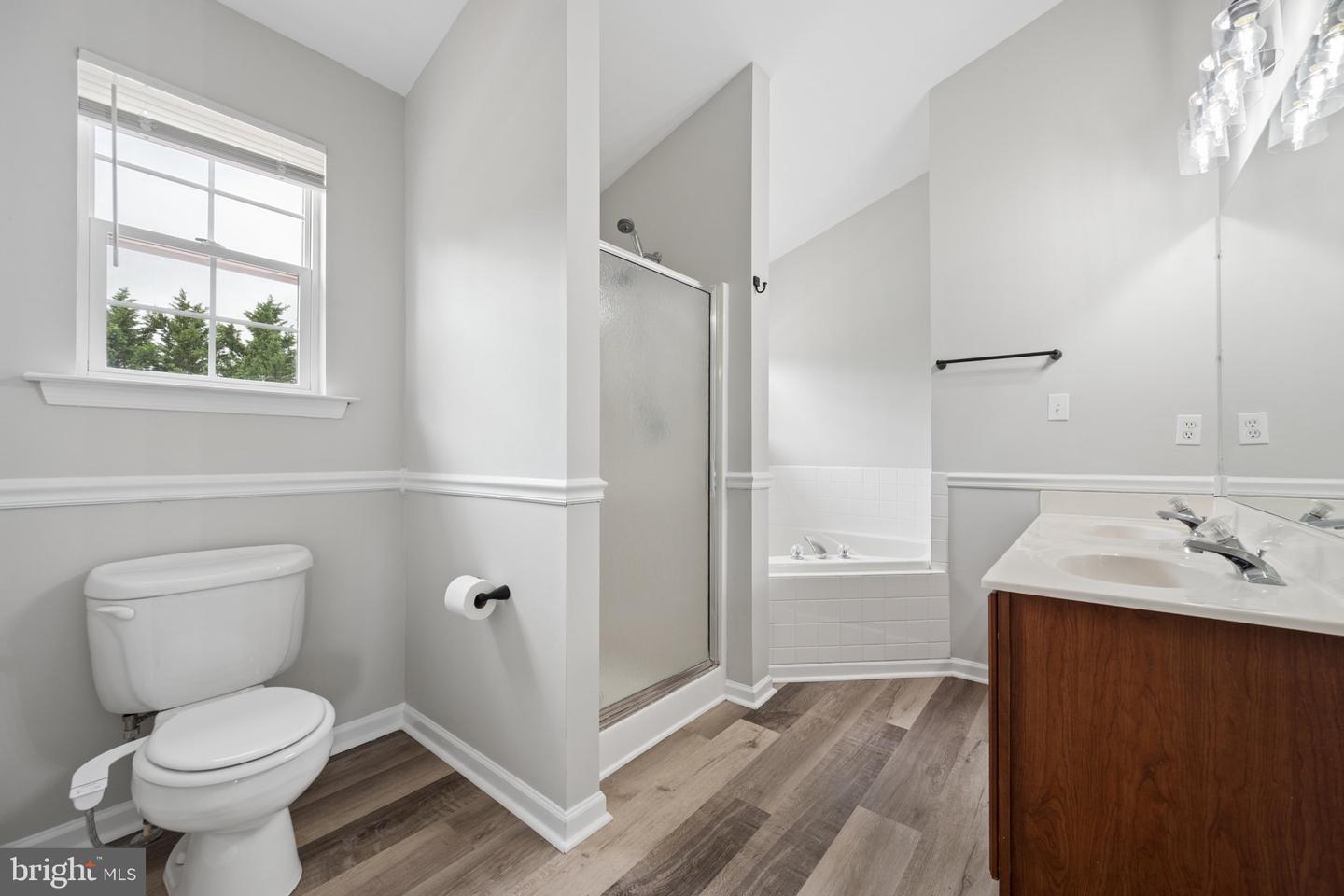 207 Bentley St Property Photo 50