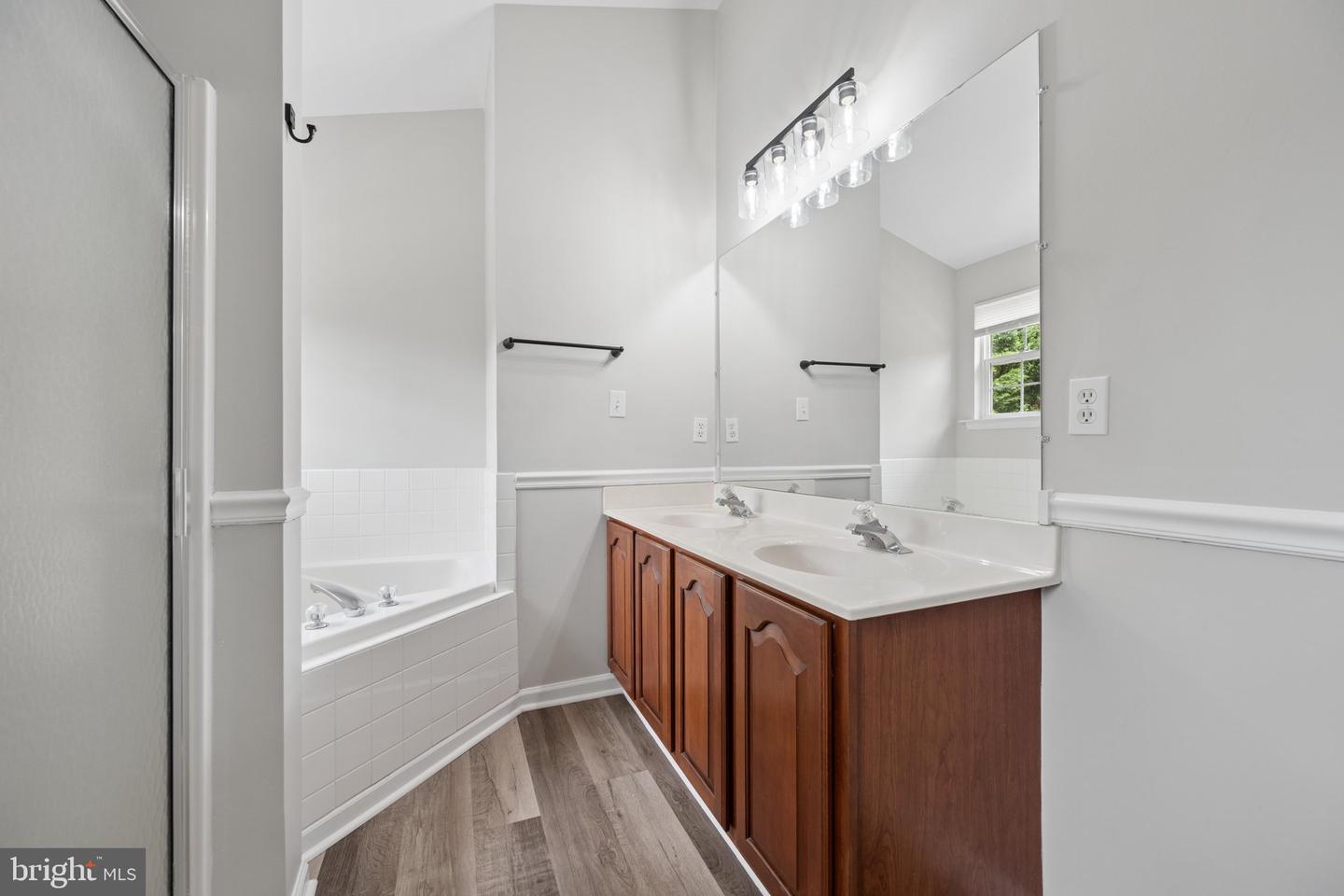 207 Bentley St Property Photo 52