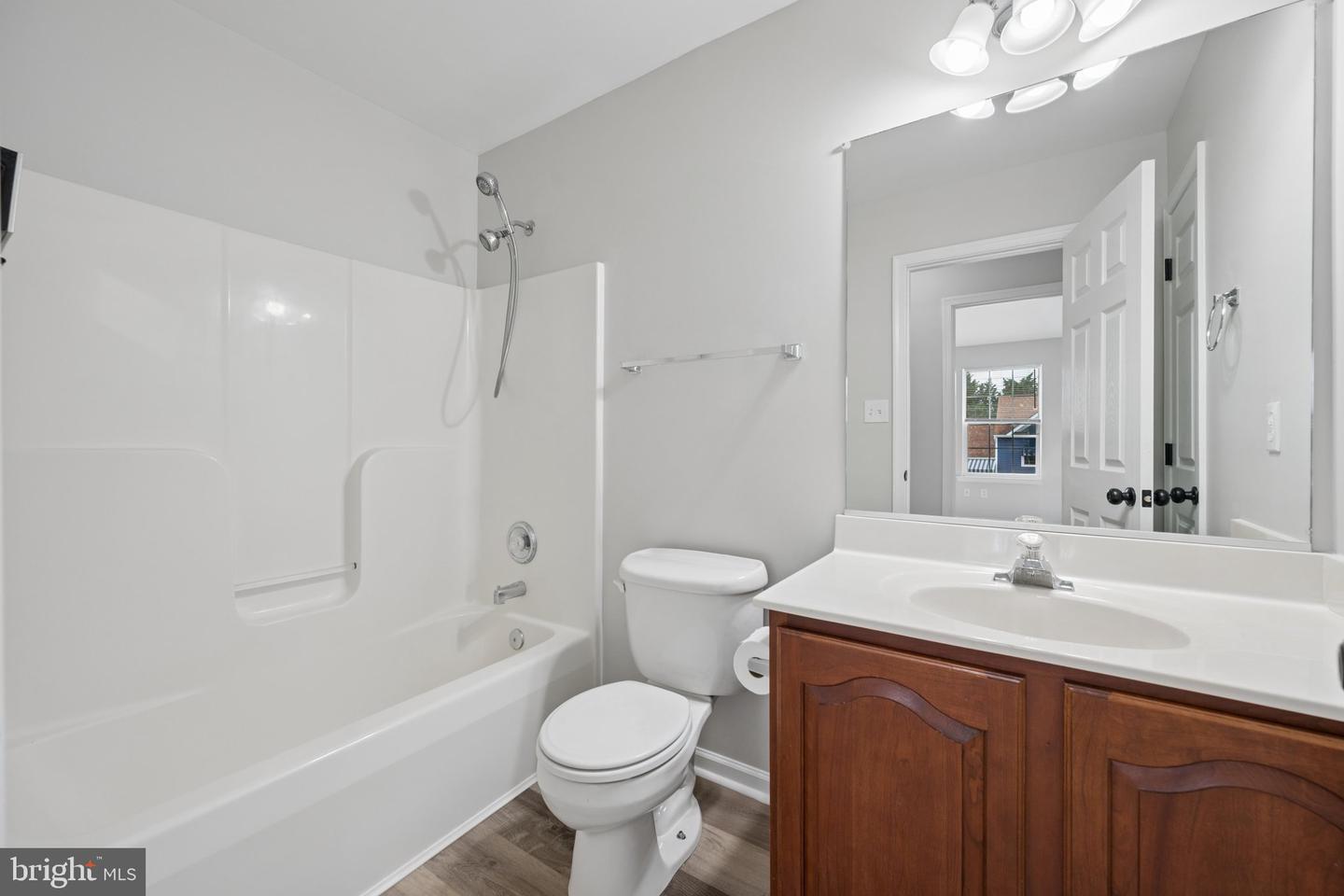 207 Bentley St Property Photo 67