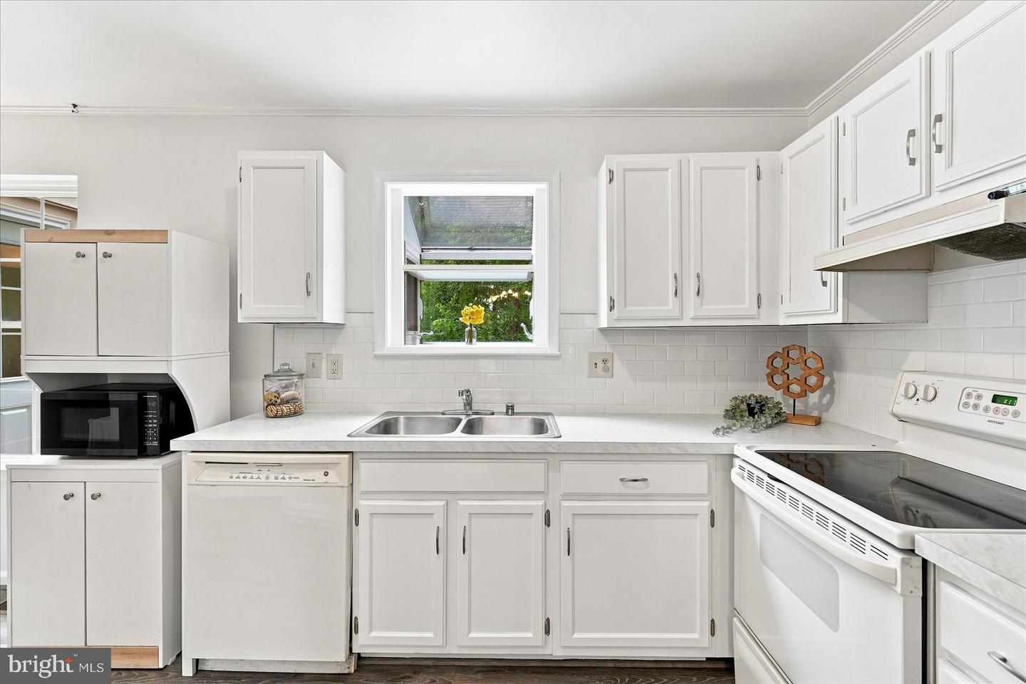 6205 Honeycomb Ct Property Photo 7