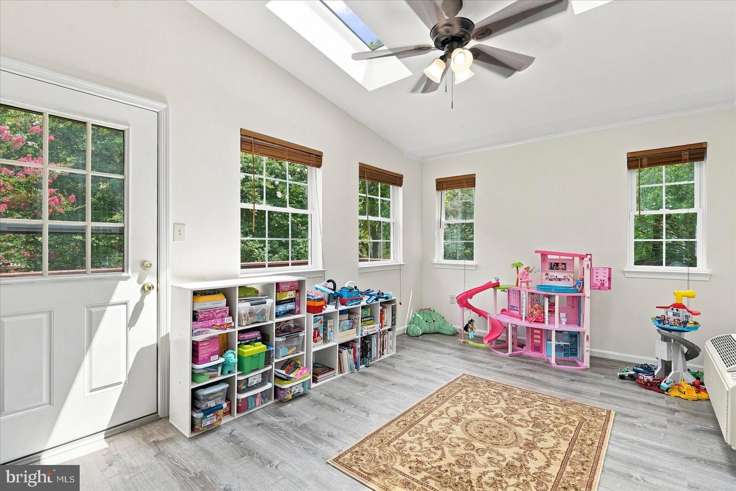 6205 Honeycomb Ct Property Photo 20