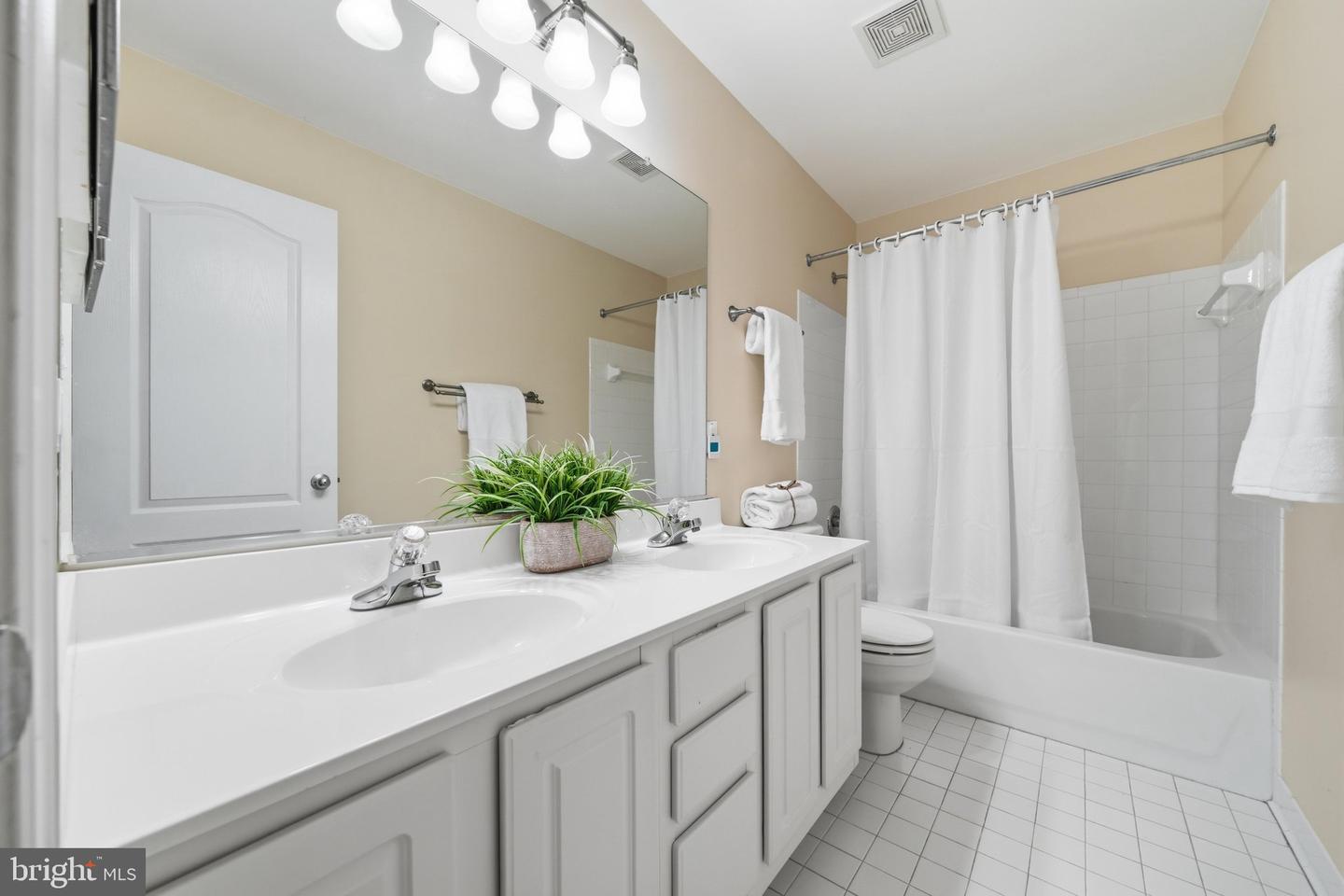 1501 Summer Sweet Ln Property Photo 40