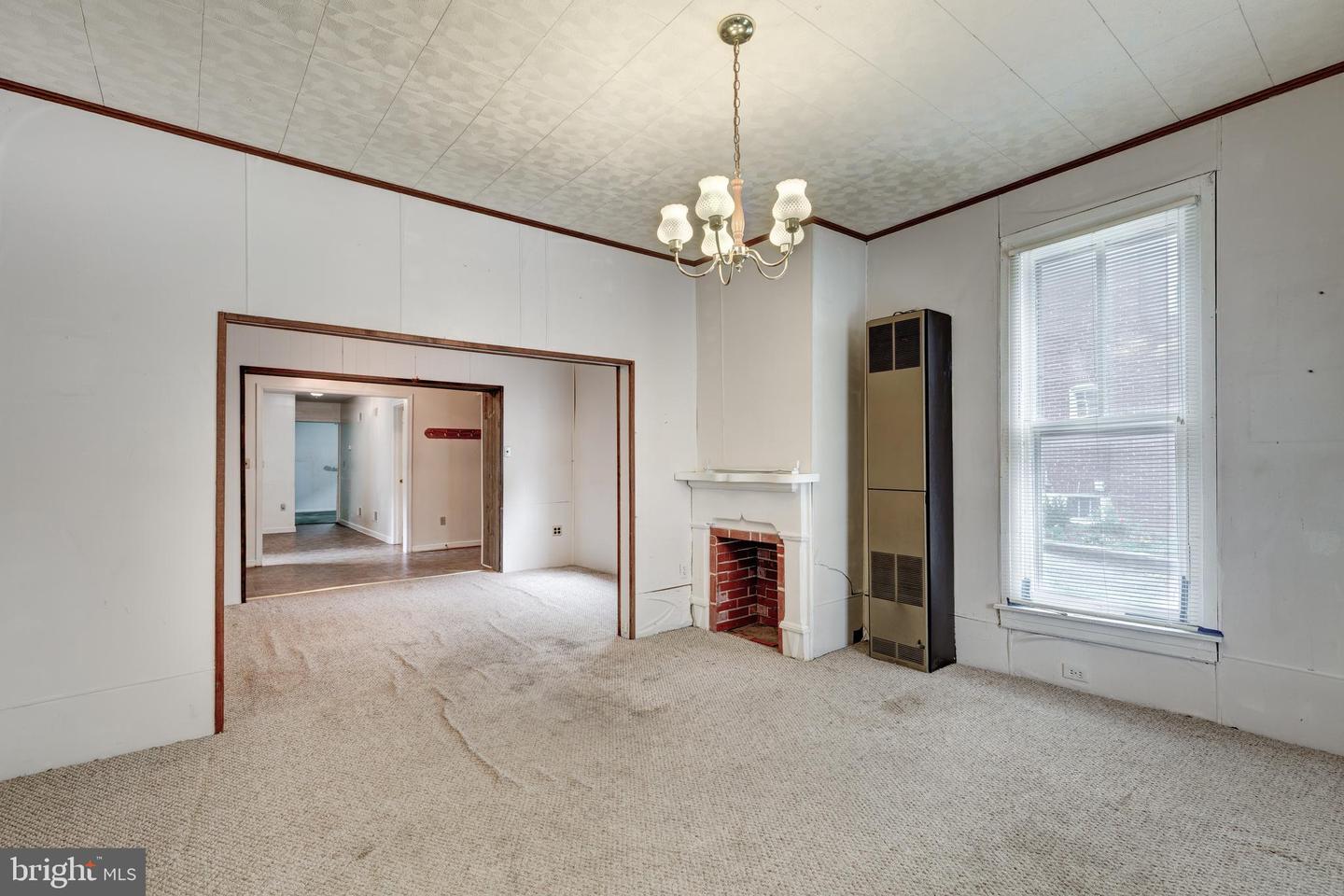 22 Middle St Property Photo 17