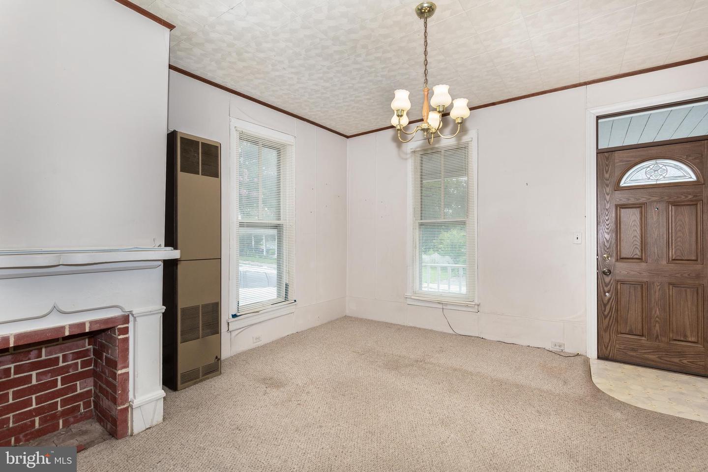 22 Middle St Property Photo 18