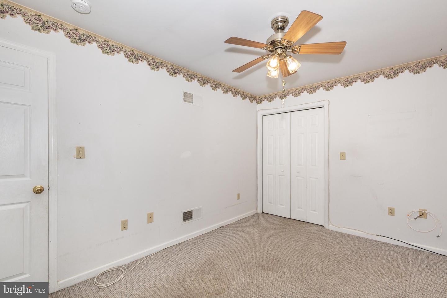 22 Middle St Property Photo 28