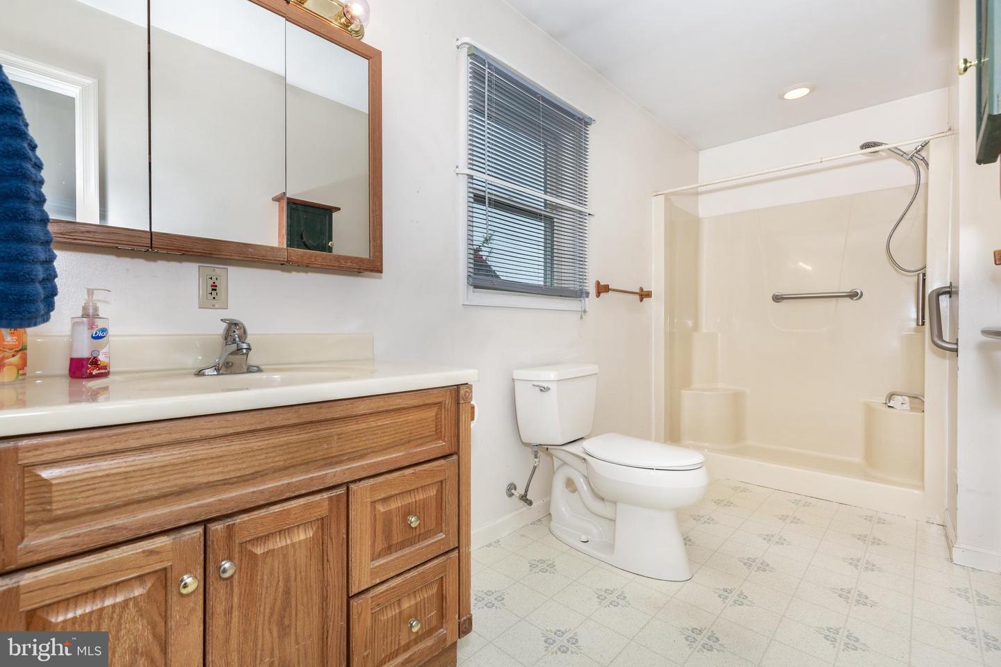 22 Middle St Property Photo 29