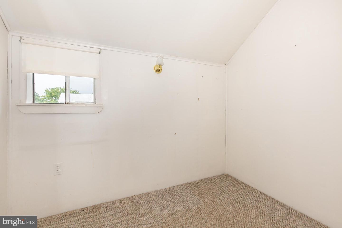 22 Middle St Property Photo 34