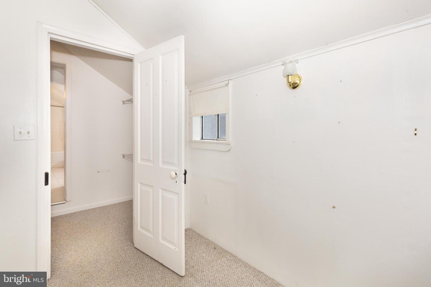22 Middle St Property Photo 35