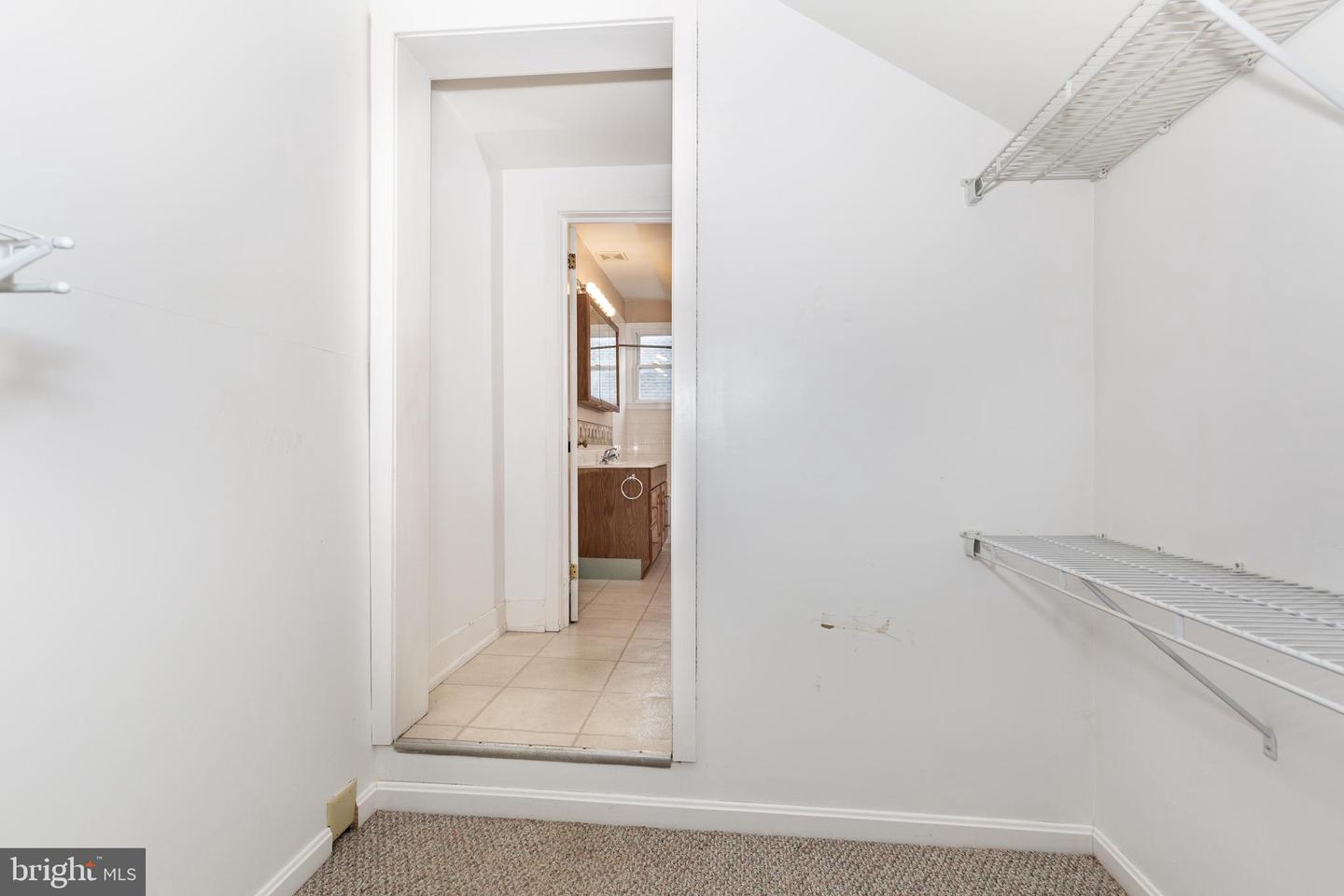 22 Middle St Property Photo 36