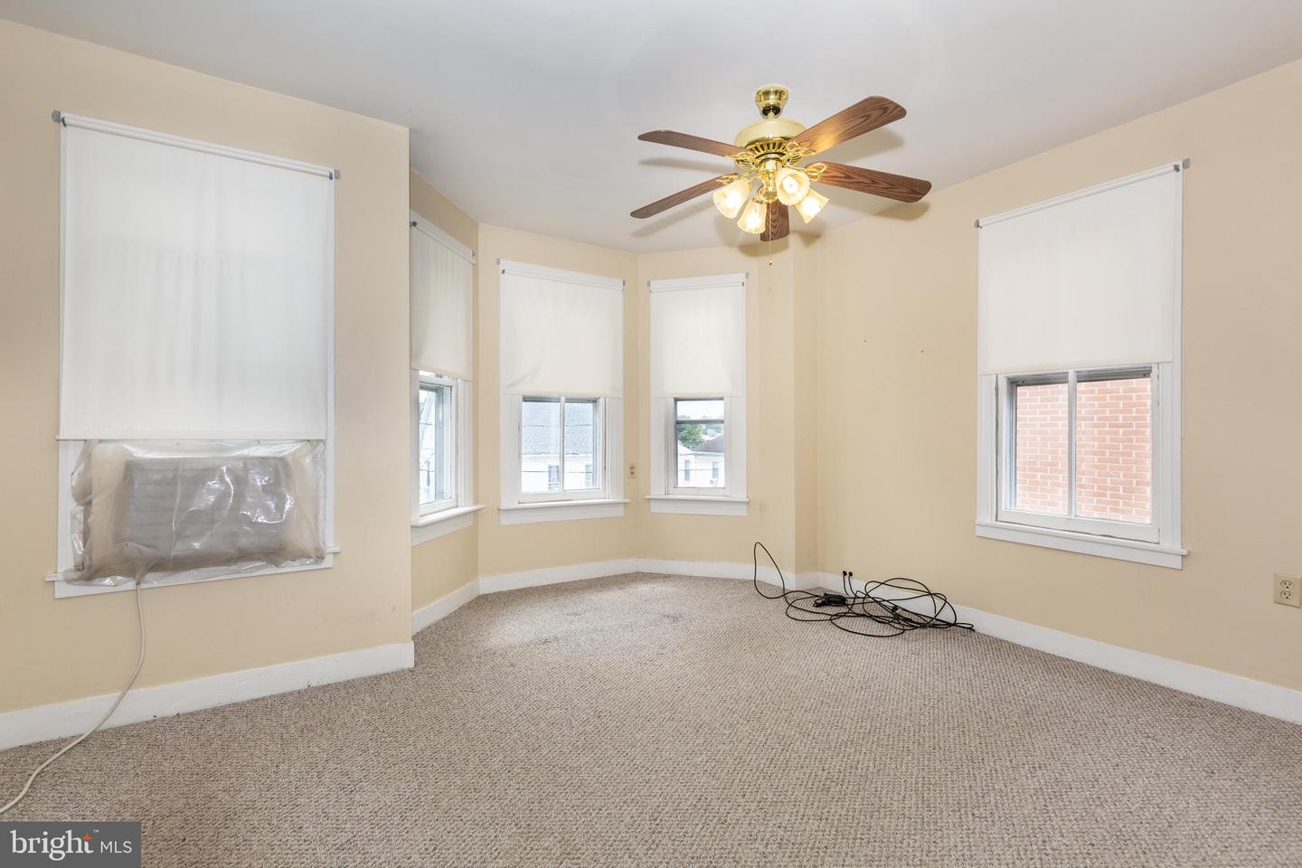22 Middle St Property Photo 42