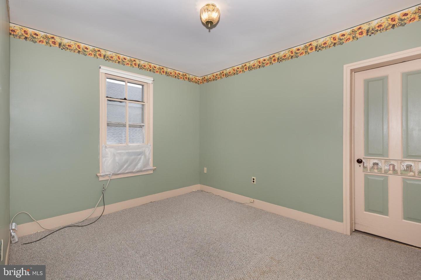 22 Middle St Property Photo 44