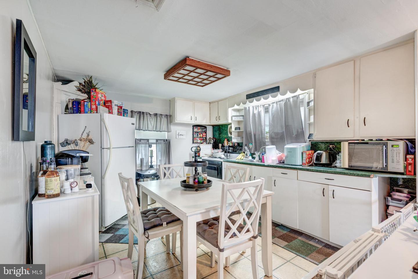 22 Middle St Property Photo 62
