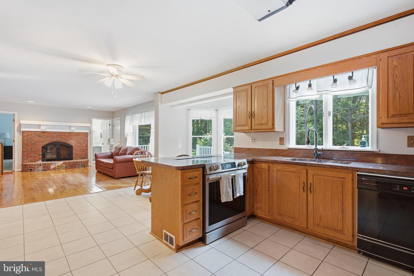 2420 Stratton Dr Property Photo 18