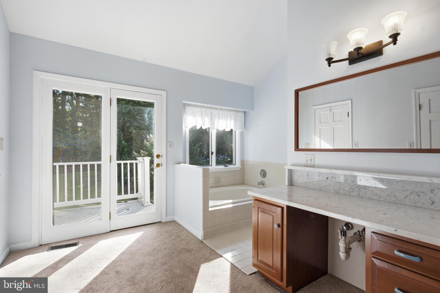2420 Stratton Dr Property Photo 28