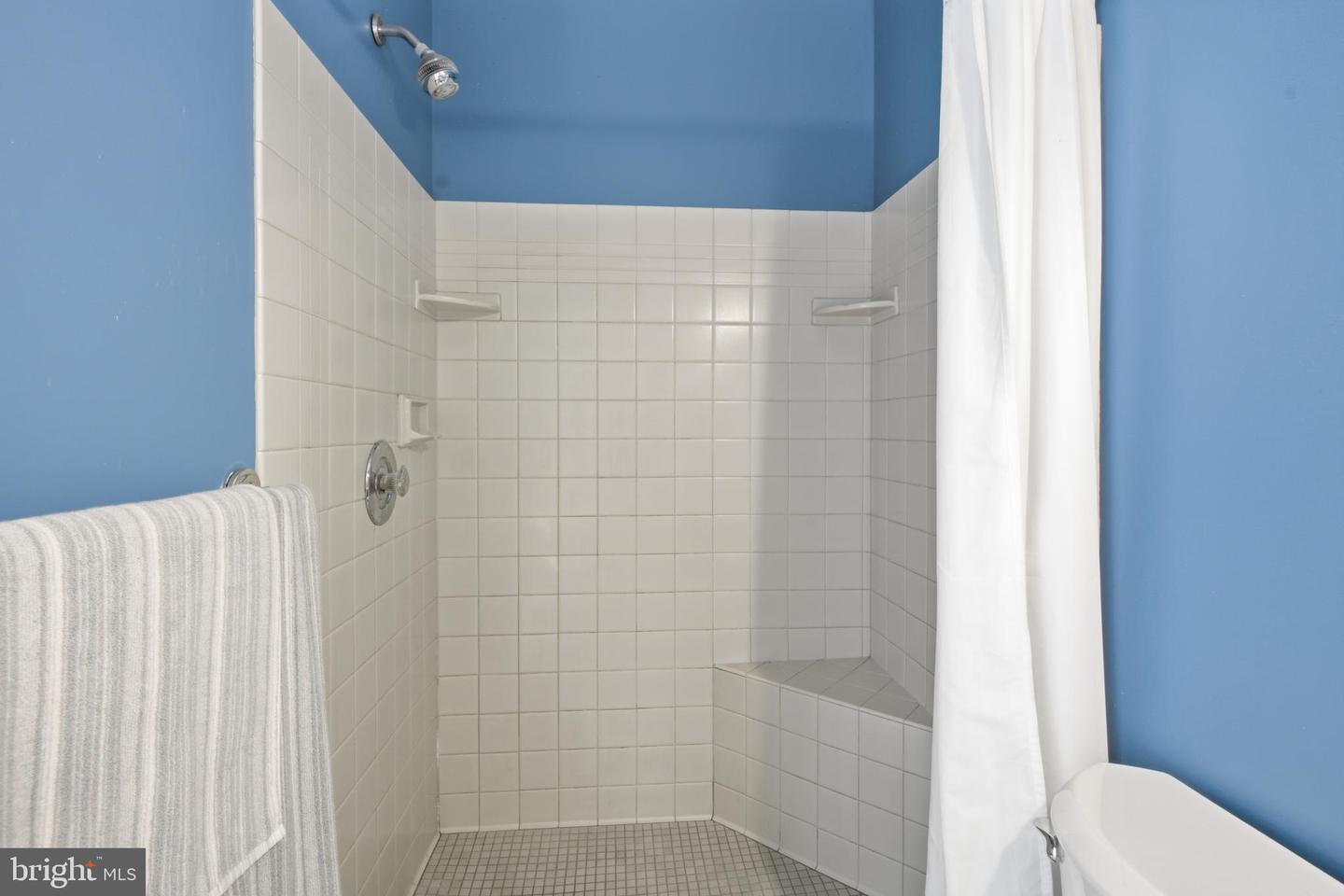 2420 Stratton Dr Property Photo 32
