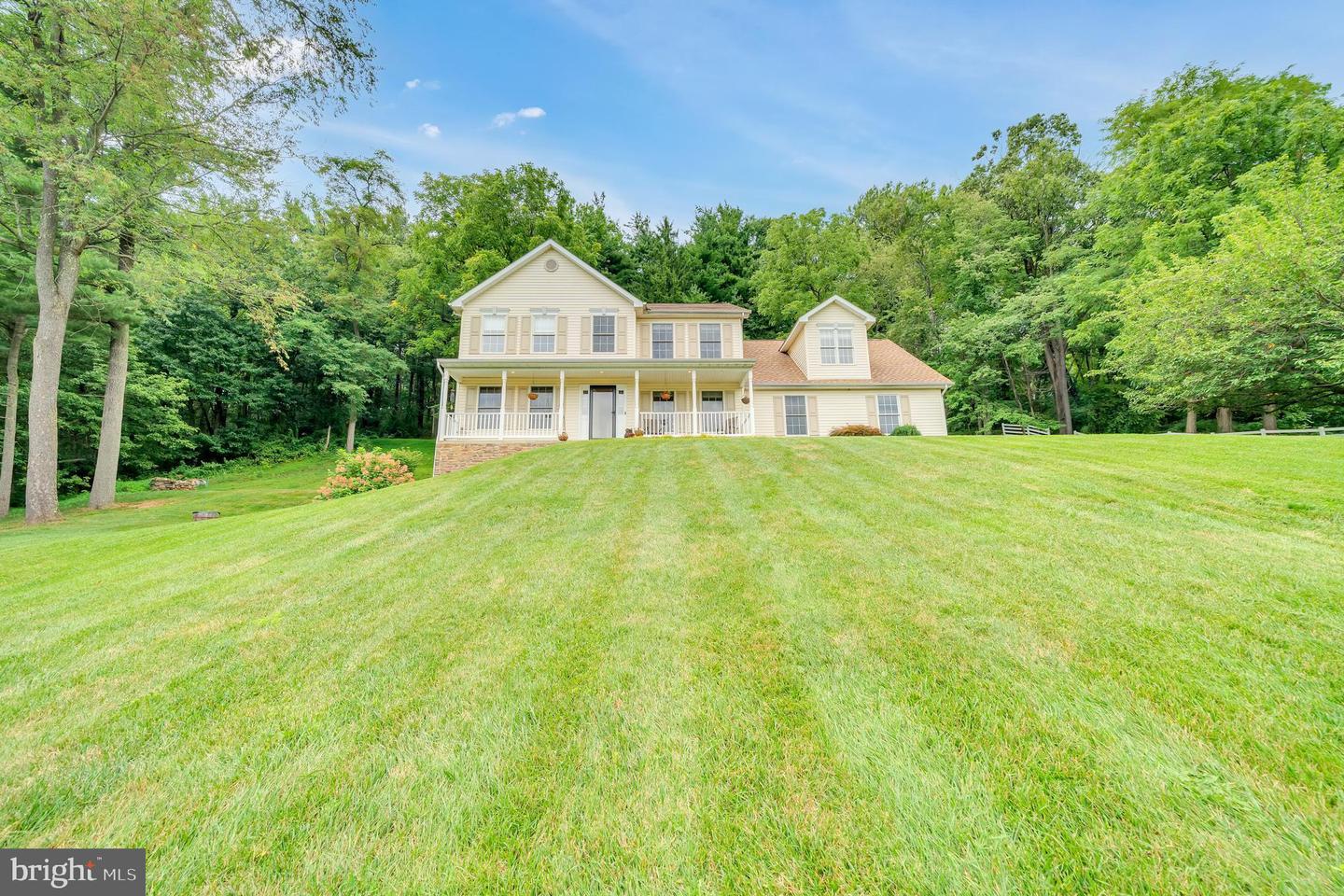2074 Old Fridinger Mill Rd Property Photo 6